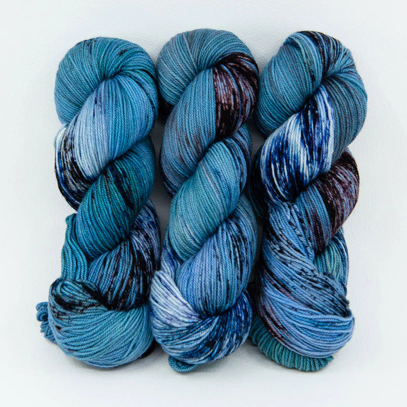 Superwash Merino blend: Socknado Premium Yarn