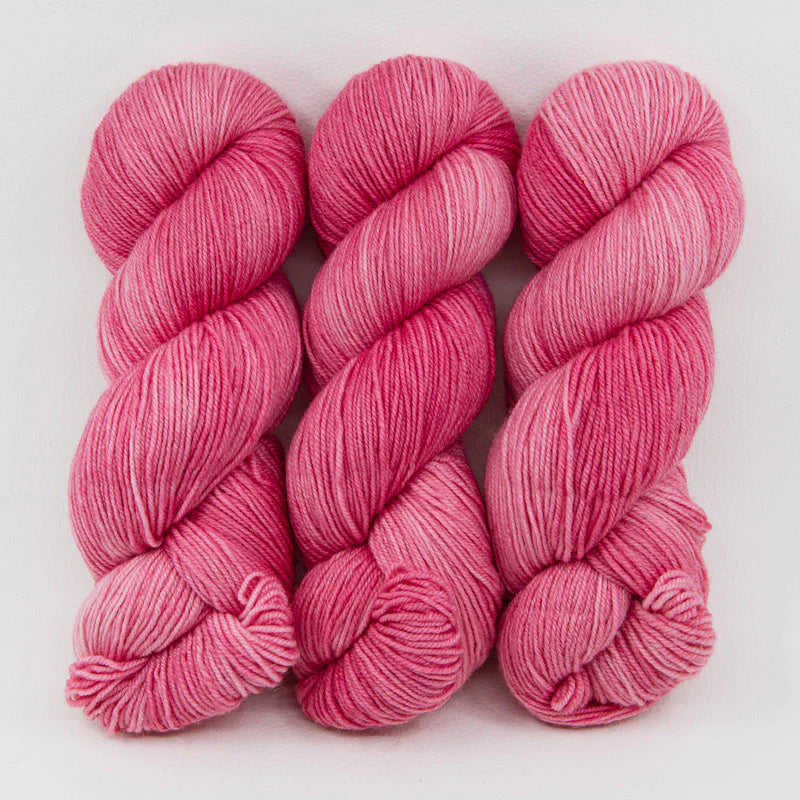 Nettle Fine Merino Blend - a perfect yarn Premium Yarn