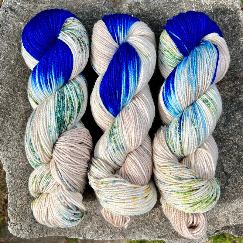 Superwash Merino blend: Socknado Premium Yarn