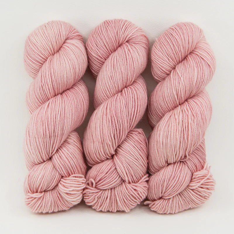 Nettle Fine Merino Blend - a perfect yarn Premium Yarn